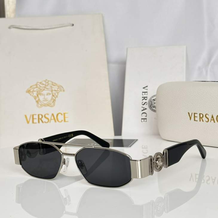 Picture of Versace Sunglasses _SKUfw79477543fw